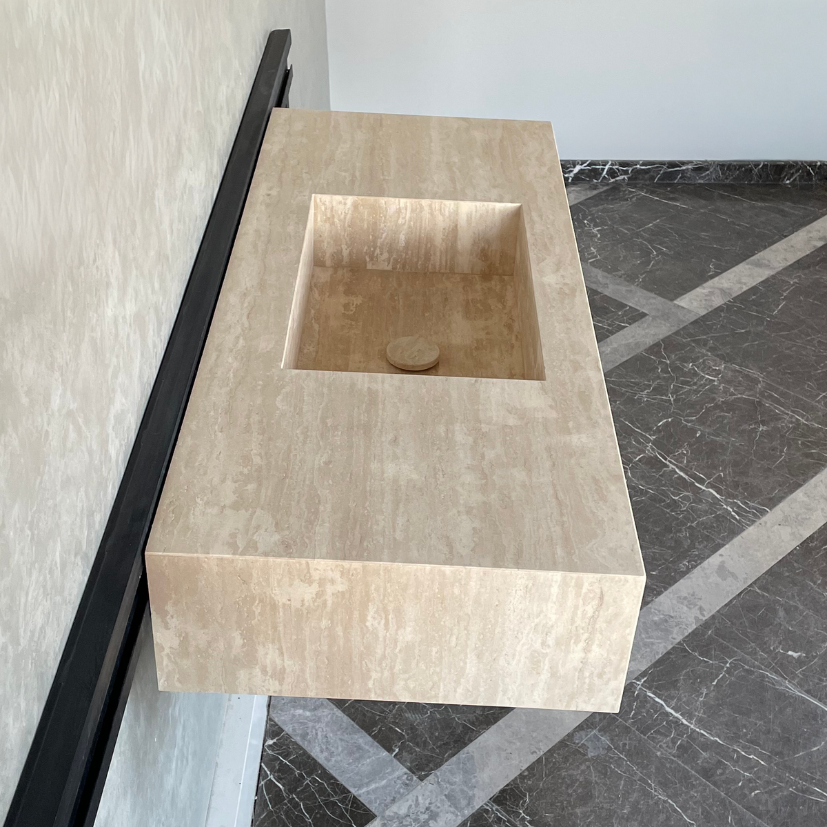 Handmade Vein Cut Travertine Sink: Custom Beige Bathroom Vanity (TR-094)