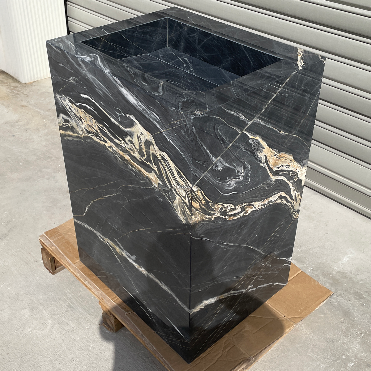 Handmade Nero Picasso Marble Pedestal Sink: Custom Bathroom Vanity (NS-155)