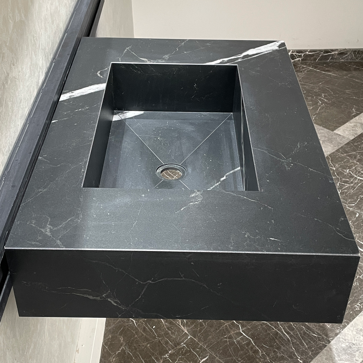 Handmade Lamar Marquina Porcelain Sink: Customizable Modern Bathroom Basin (ES-052)