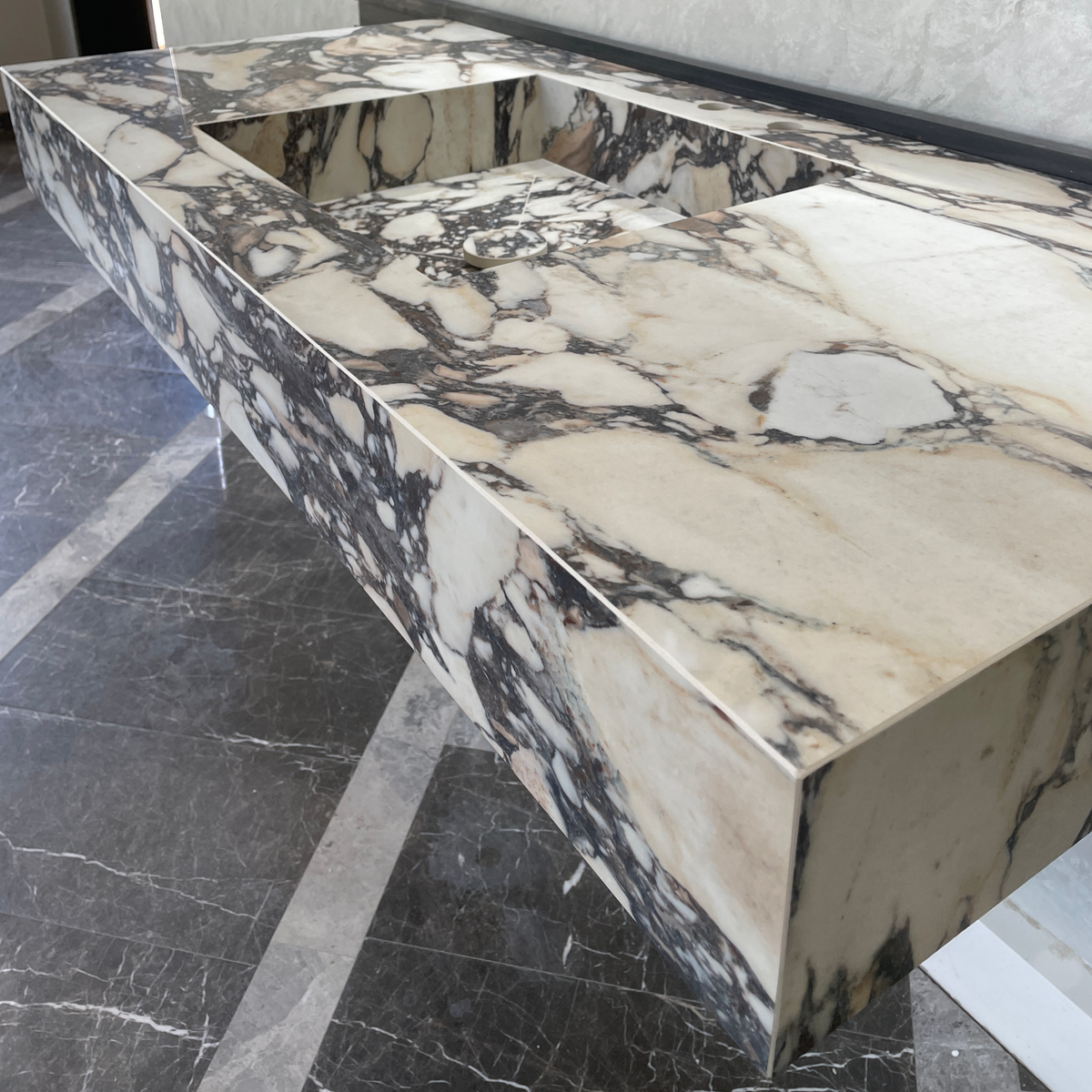 Handcrafted Calacatta Viola Porcelain Sink: Custom Vanity Top (ES-071)
