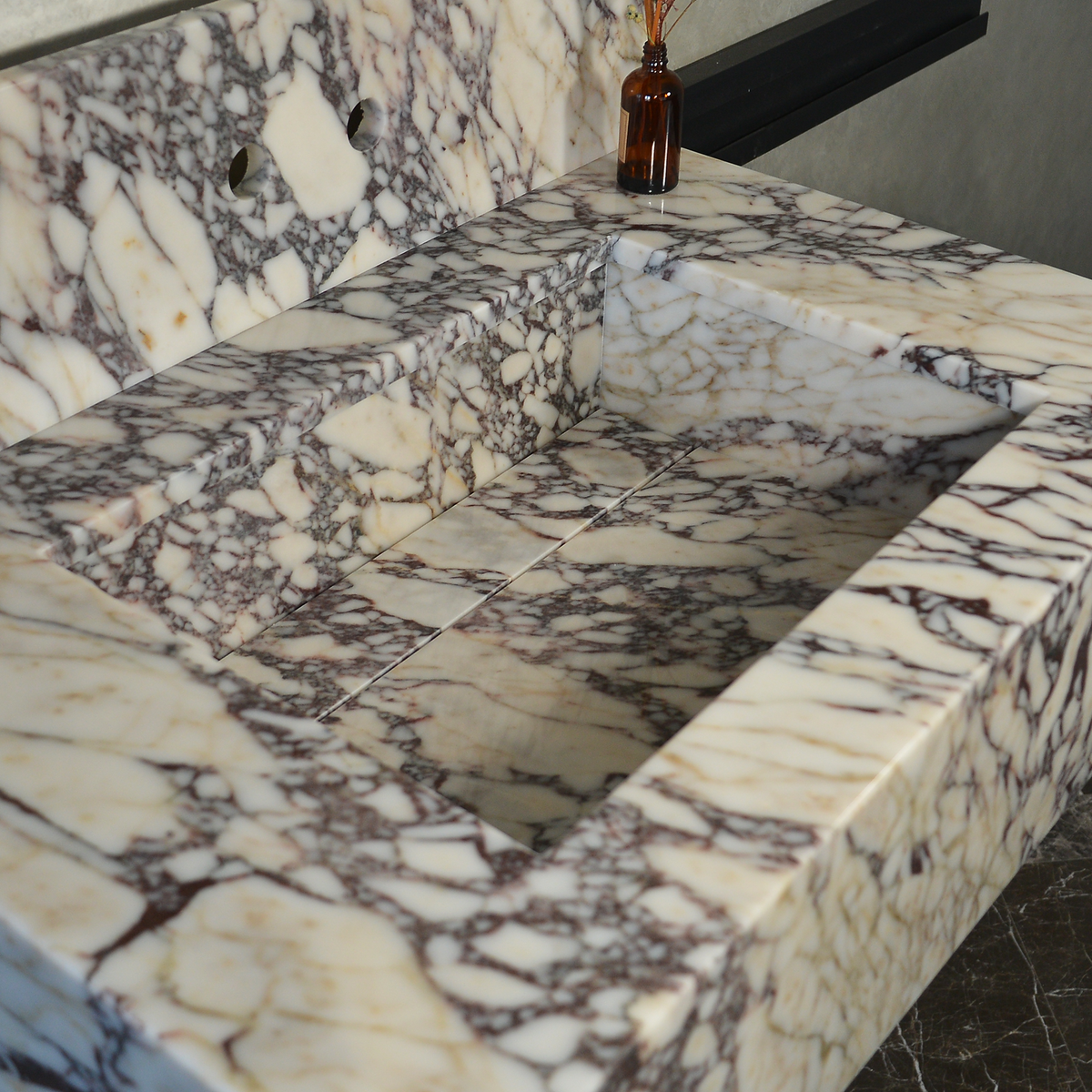 CUSTOM HANDCRAFTED CALACATTA VIOLA MARBLE SINK (NS-093)